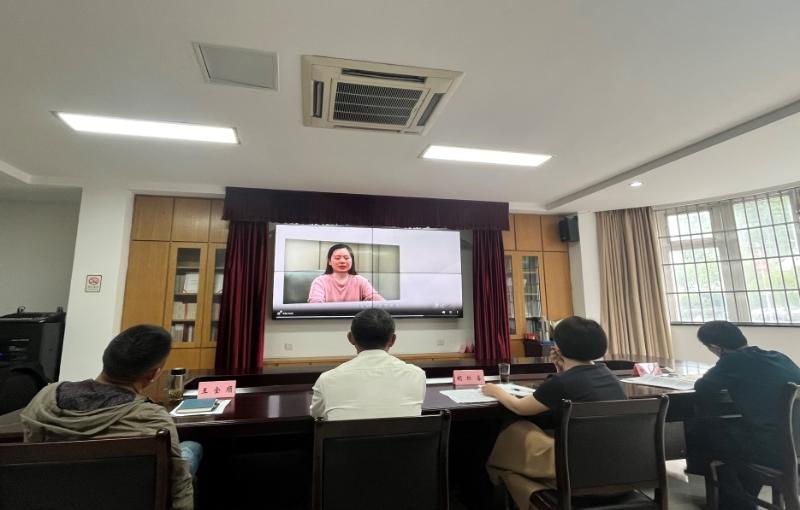 市科协党支部召开警示教育会