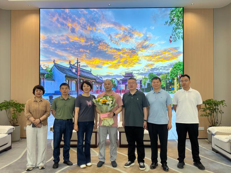 市科协赴歙县调研并慰问科技工作者